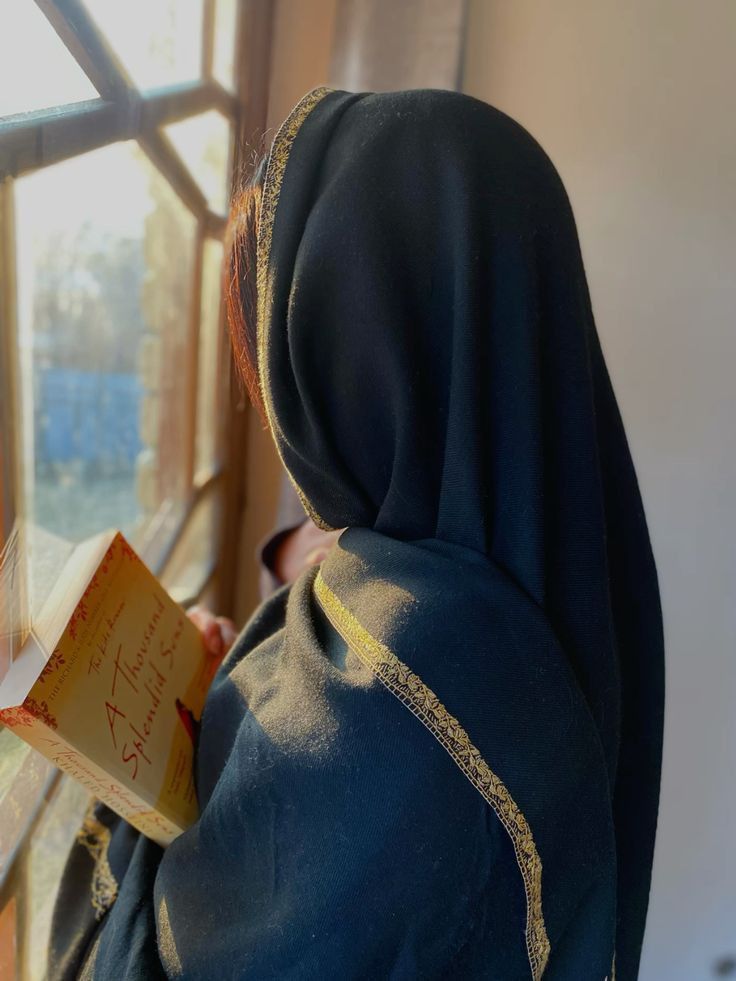 Ms. Hila Amanzai
